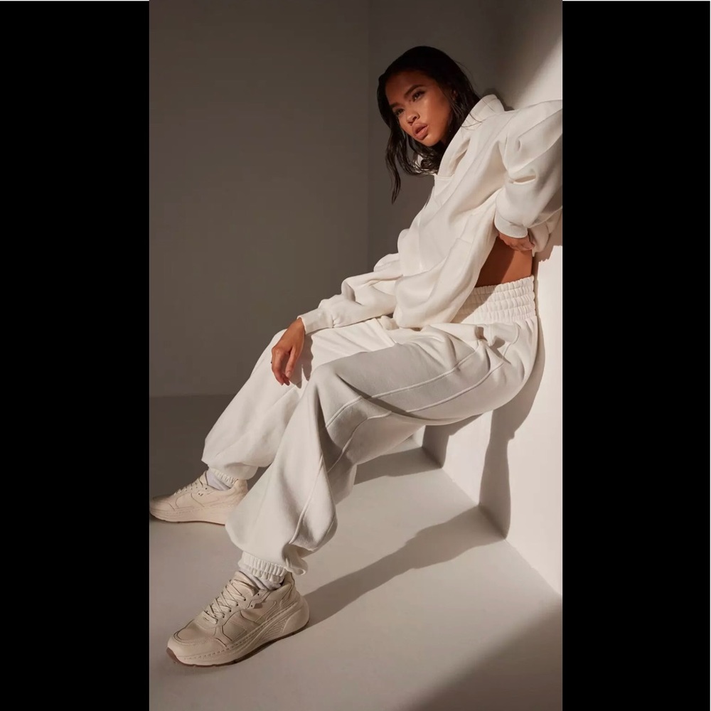 Missguided re_styld cream oversized 90s joggers